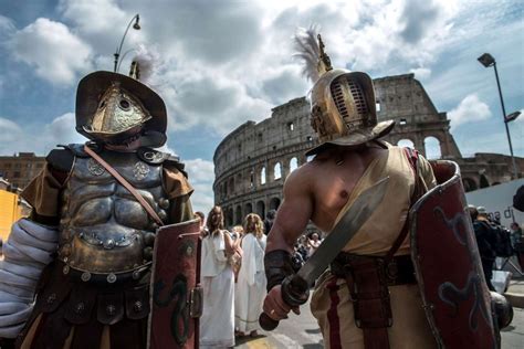 The battle of the friends of Verus and Priscus: how was the only gladiator fight described in ...