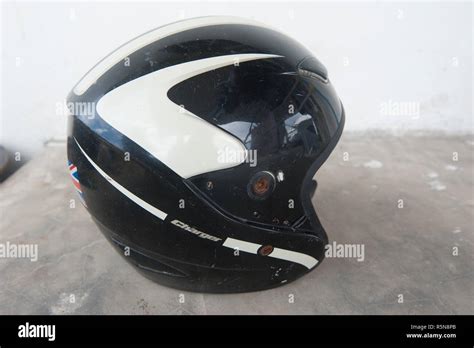 Old broken helmet Stock Photo - Alamy