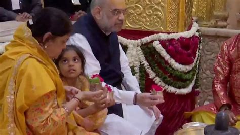 Amit Shah Family: All About Wife Sonal, Son Jay, Daughter-In-Law ...