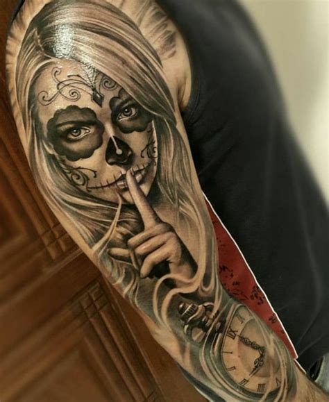 tatouages originaux, manchette tatouage femme portant un masque tête de mort Skull Girl Tattoo ...