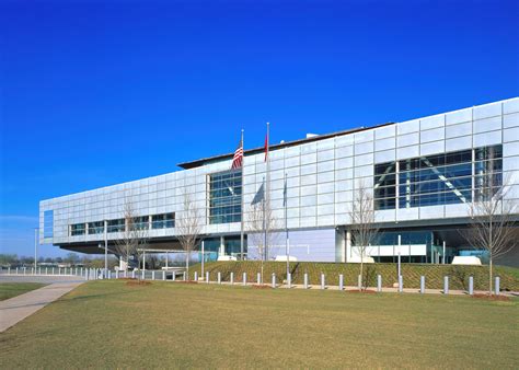 The William Jefferson Clinton Presidential Library & Museum | W&W Glass ...