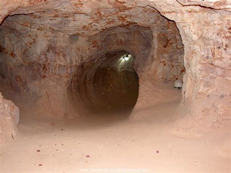 Coober Pedy, Australia, opal mine