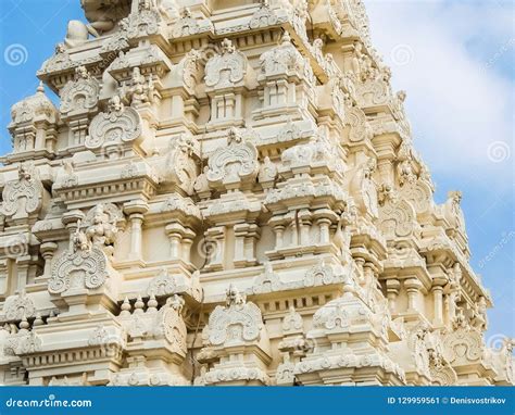 View of Kamakshi Amman Temple in Kanchipuram. Editorial Photo - Image ...