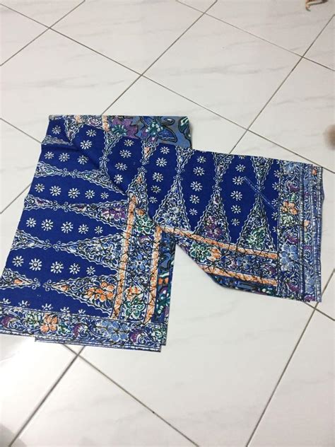 Batik Terengganu, Women's Fashion, Muslimah Fashion, Baju Kurung & sets ...