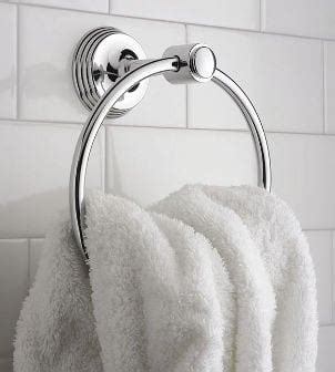 29 Design Studio: Decor Tip: Bath Towels