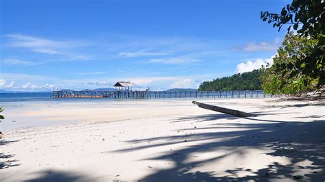 10 Papua Best Beaches | Authentic Indonesia Blog