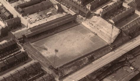 Valley Parade Bradford City, Bantam, Chevrolet Logo, Parades, Valley ...