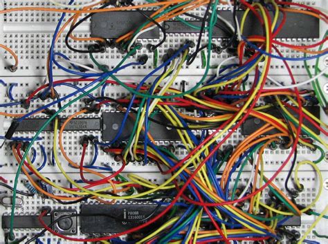 Build Breadboard Circuit From Schematic