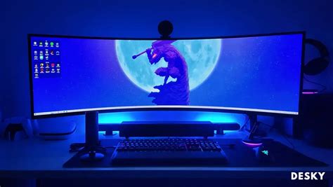 Curved Computer Monitors: Exploring The Pros and Cons - Desky USA