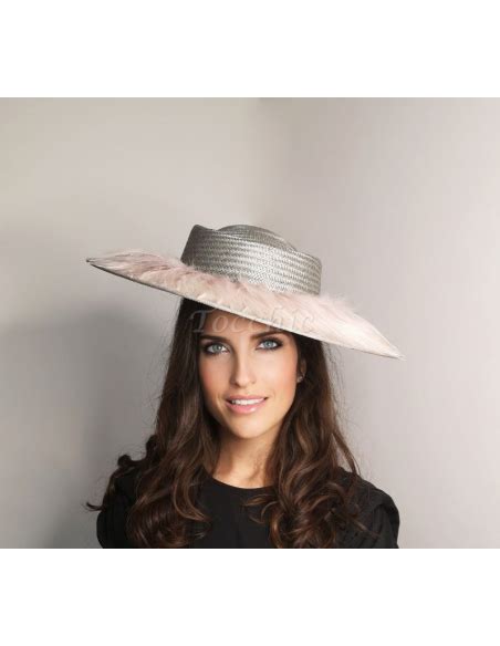 Elegant Woman feathers hat Kentucky derby|Wedding hats for women|€200.00