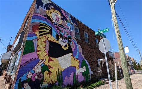 Hamilton Murals Guide: 15+ Stops for Stellar Street Art in the City » I've Been Bit! Travel Blog