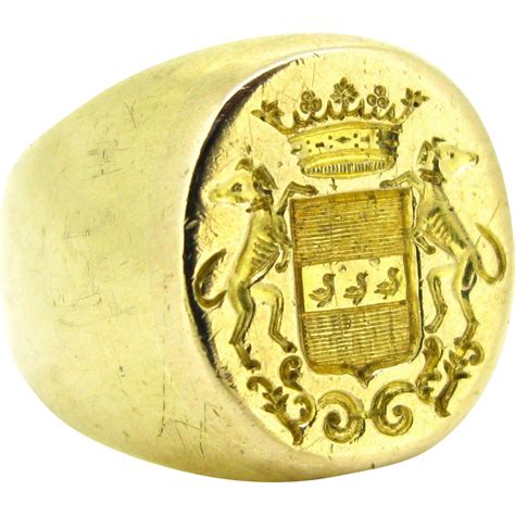 Vintage French Family Crest Signet ring, 18kt gold, circa 1940 this design would only be given ...
