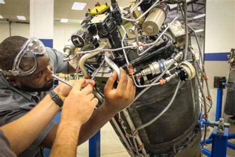 What are the Requirements for a FAA Mechanic Certificate? - MIAT College of Technology