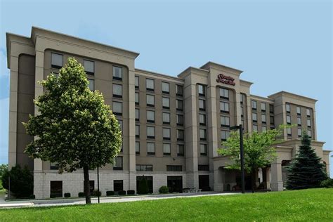 HAMPTON INN AND SUITES BY HILTON WINDSOR $83 ($̶1̶5̶6̶) - Updated 2022 Prices & Reviews