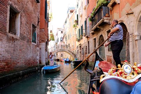 A Gondola Ride in Venice, Italy │Europe Bucketlist - Captured by Cat