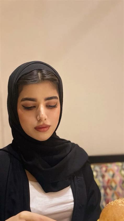 Arab Fashion, Muslim Fashion, Girl Fashion, Snapchat Makeup, Hijabi ...
