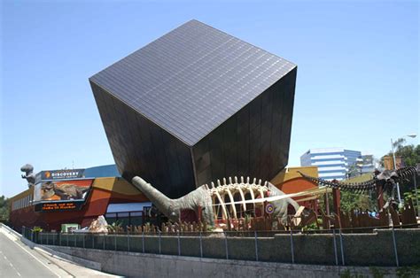 Navis Pack & Ship | Discovery Science Center in Santa Ana, California