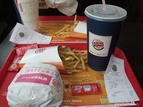 Burger King vs McDonalds - FastFoods.cz