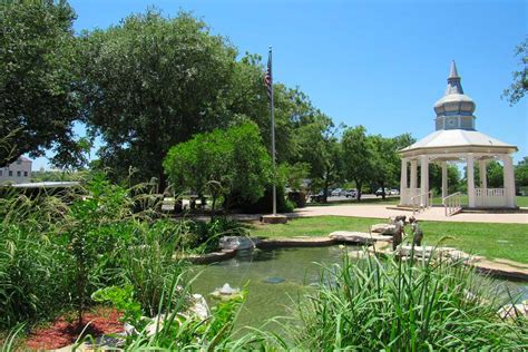 Boerne Texas - Luminaria Travel