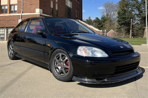 K24-Powered 2000 Honda Civic DX Hatchback 6-Speed for sale on BaT Auctions - sold for $20,050 on ...