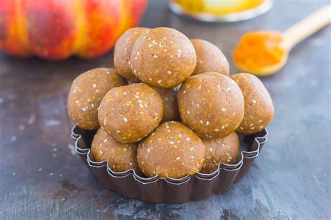 Pumpkin Pie Bites {Healthy & Easy!} - Pumpkin 'N Spice