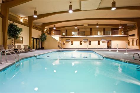 HOLIDAY INN GREAT FALLS CONVENTION CENTER - Updated 2020 Prices, Hotel Reviews, and Photos ...