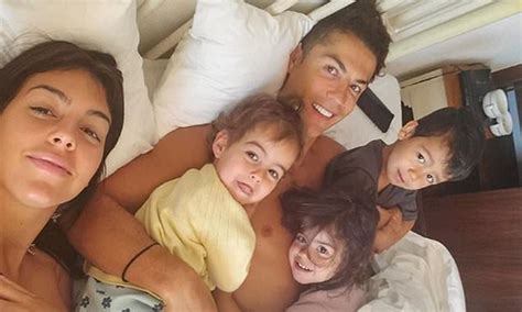 Cristiano Ronaldo shares adorable early morning selfie with partner Georgina Rodriguez and kids ...