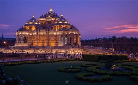 Top 10 best places to visit in delhi with girlfriend || best places in ...