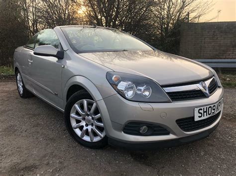 Vauxhall Astra Convertible Only 51k On Clock Full Years Mot No ...