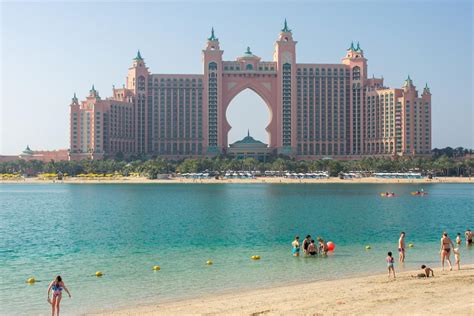 Visita all'Atlantis Aquaventure di Dubai: orari, prezzi e consigli