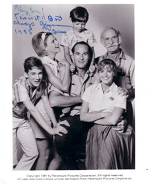 Keenan Wynn autographed Call to Glory 8x10 cast photo - Actor ...