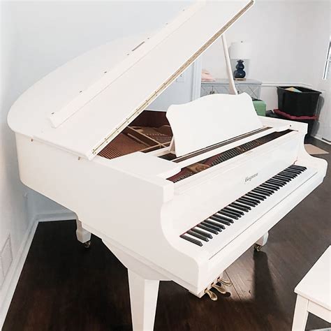 Gorgeous white baby grand piano 4'11 | Reverb