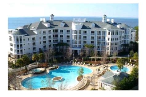 3 Hotels With A Lazy River In Destin, Florida | Trip101