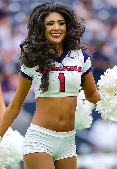 NFL Cheerleaders: Week 1 | SI.com | Nfl cheerleaders, Professional ...