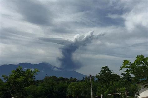 Kanlaon volcano erupts, spews 400-meter ash plume | ABS-CBN News