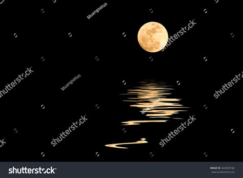 18,947 Moon reflection lake Images, Stock Photos & Vectors | Shutterstock