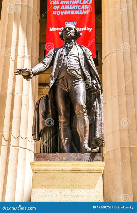 George Washington Statue in Front of the Federal Hall National Memorial ...