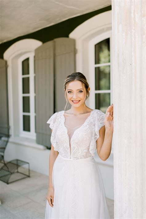 Lavender Inspirational Wedding Shoot in Provence by Odrida