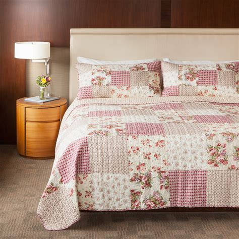 Traditional Bedspreads And Quilts at elizabethwhill blog