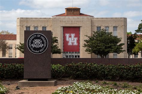 UH College of Nursing receives $20 million donation to tackle nursing ...