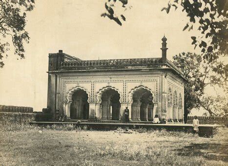 Aurangzeb Tomb Ahmednagar Maharashtra