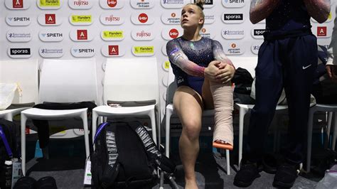 U.S. gymnast Joscelyn Roberson withdraws from vault final with injury - The Washington Post