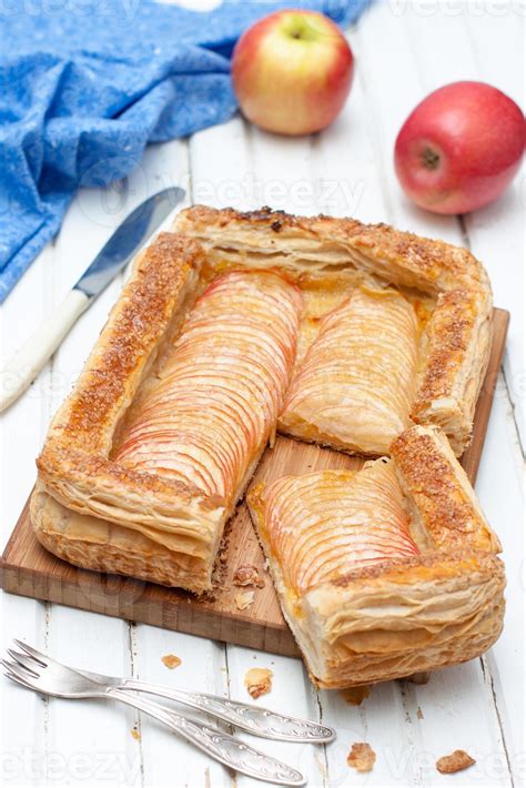 apple pie puff pastry 733785 Stock Photo at Vecteezy