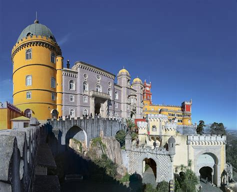 Pena Palace - Nomads Travel Guide