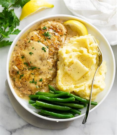 Chicken in White Wine Sauce - The Cozy Cook