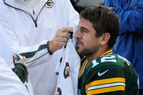 Aaron Rodgers Injury: QB leaves game after being poked in the eye - SBNation.com