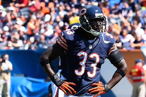 Former Chicago Bears legend Charles Tillman announces retirement ...