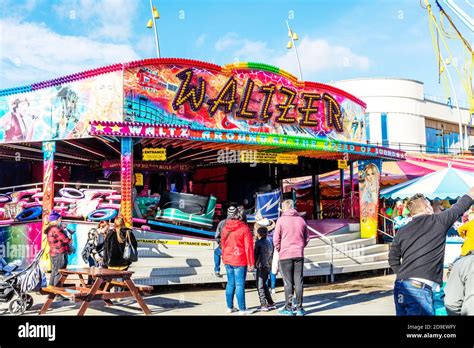 Fairground Waltzer, fairground ride, Waltzer, Waltzer fairground ride ...