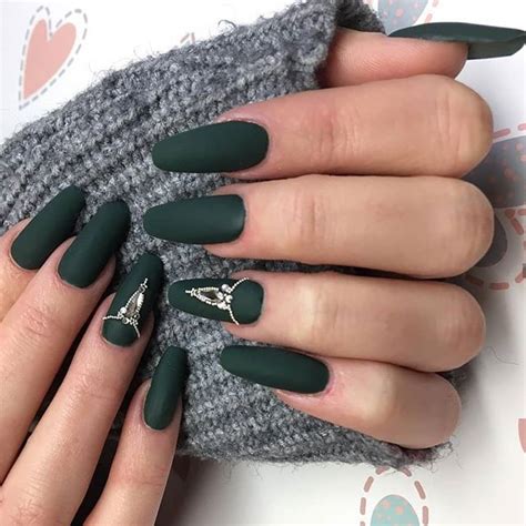20+Elegant Emerald Green Nails Art Designs For You | Matte nails, Matte nails design, Green nails