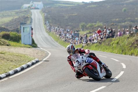 The Isle of Man TT: Rev up and man up to a brutal bike race | Metro News